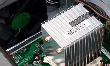 玩大型3D游戏CPU过热重启死机是什么原因